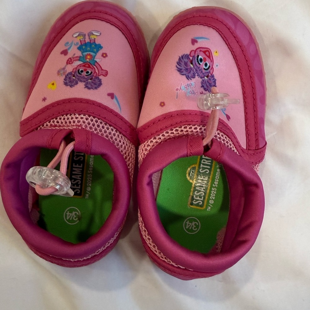 Sesame Street Pink Water Shoes with Abby Design